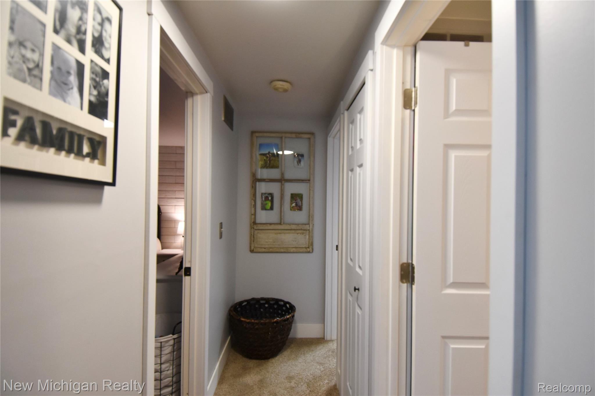 11336 White Lake Road Fenton, MI 48430 - Photo 24 of 39 560D8303-A45A-4BB2-AF2A-E2B371C26175.jpeg