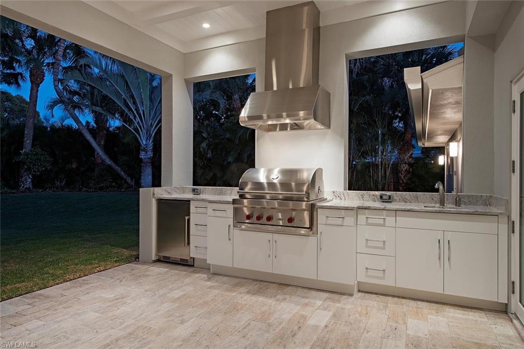 682 Rudder Road Naples, FL 34102 - Photo 18 of 20 Lanai Outdoor Kitchen