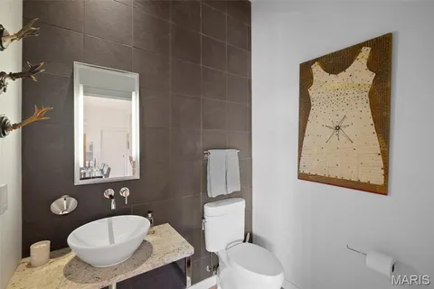 $1,375,000 | 7526 Washington Avenue, University City, MO 63130