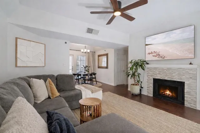 $1,400 | 3105 San Jacinto Street, Unit 208, Dallas, TX 75204