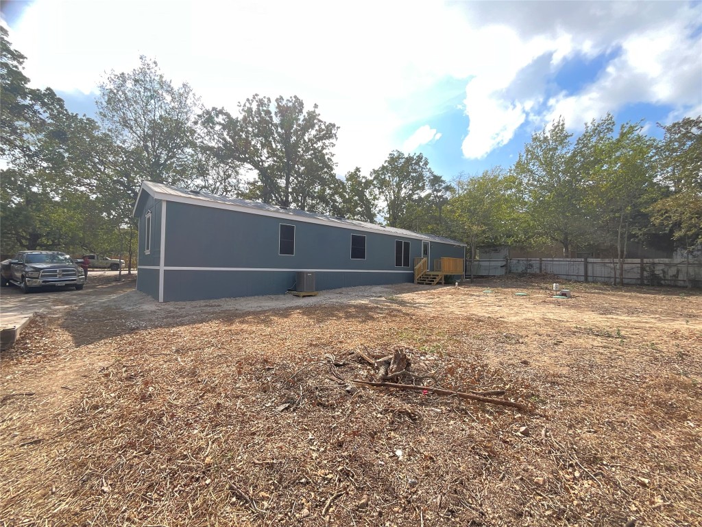 204 Overhill Road Bastrop, TX 78602 - Photo 3 of 18 a view of backyard with green space