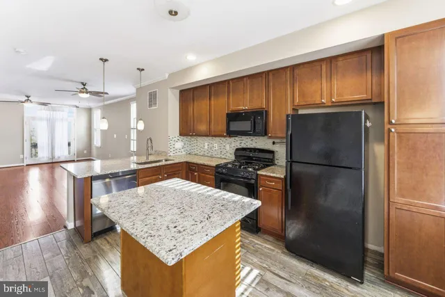 $2,850 | 16782 Blackjack Oak Lane, Woodbridge, VA 22191