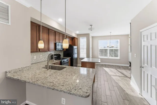 $2,850 | 16782 Blackjack Oak Lane, Woodbridge, VA 22191