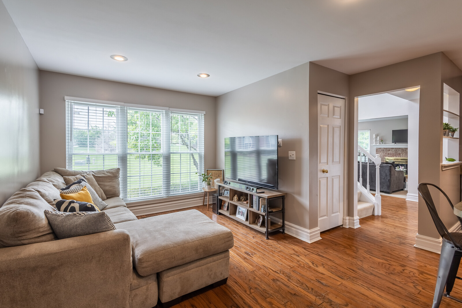 36102 North Springbrook Lane Gurnee, IL 60031 - Photo 5 of 21 a living room with furniture and a large window
