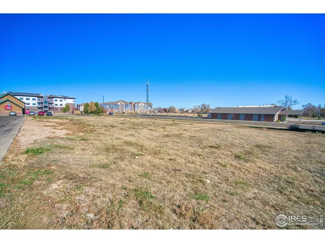 $325,000 | 2306 17th Avenue, Longmont, CO 80501