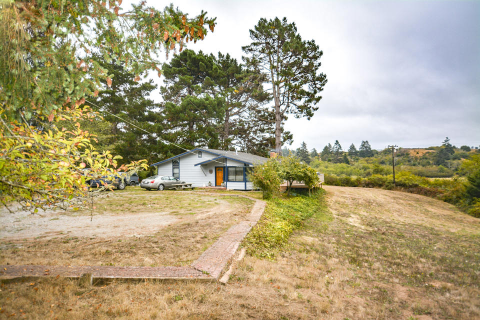 2084 Sunset Eureka, CA 95503 - Photo 45 of 49