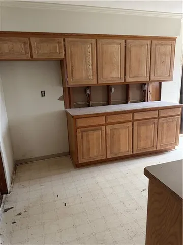 $160,000 | 1004 Wright Street, Pleasant Hill, MO 64080