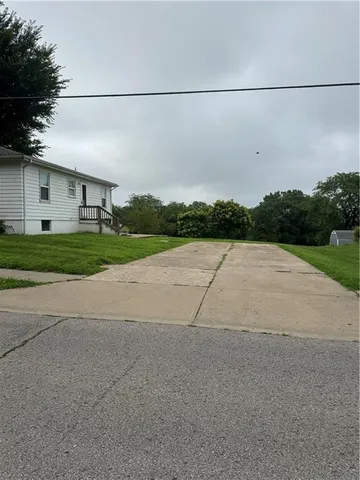 $160,000 | 1004 Wright Street, Pleasant Hill, MO 64080