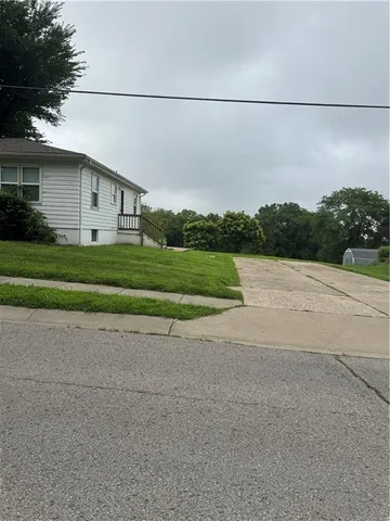 $160,000 | 1004 Wright Street, Pleasant Hill, MO 64080