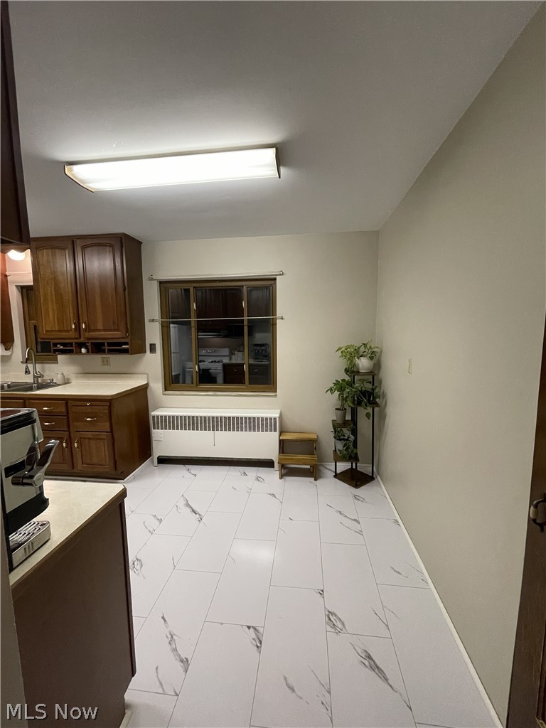 10101 Biddulph Road Cleveland, OH 44144 - Photo 10 of 36
