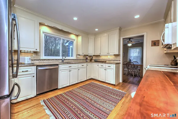 $639,000 | 14 Ann Drive, Bethany, CT 06524