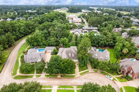 $699,900 | 28331 Hollow Springs Lane, Spring, TX 77386