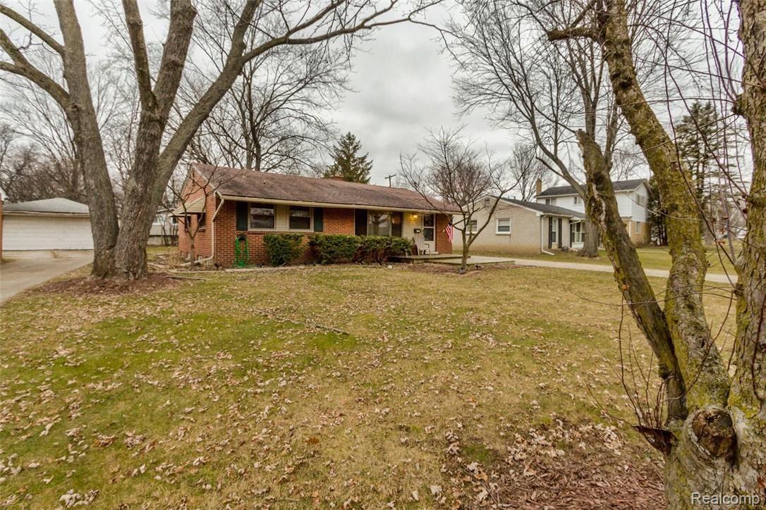 29505 Rambling Road Southfield, MI 48076 - Photo 24 of 25 25.jpg