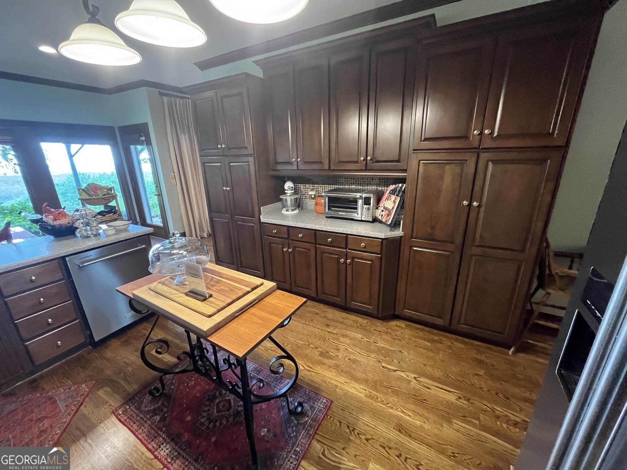 700 Old Lake Russell Road Cornelia, GA 30531 - Photo 9 of 26 Spacious Kitchen for entertaining!