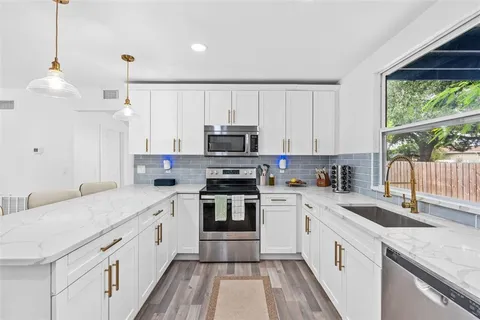 $495,000 | 2201 50th Avenue North, St. Petersburg, FL 33714