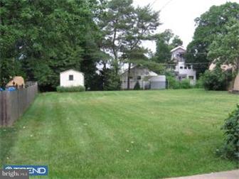 6 Llandaff Road Havertown, PA 19083 - Photo 3 of 10 Exterior Back