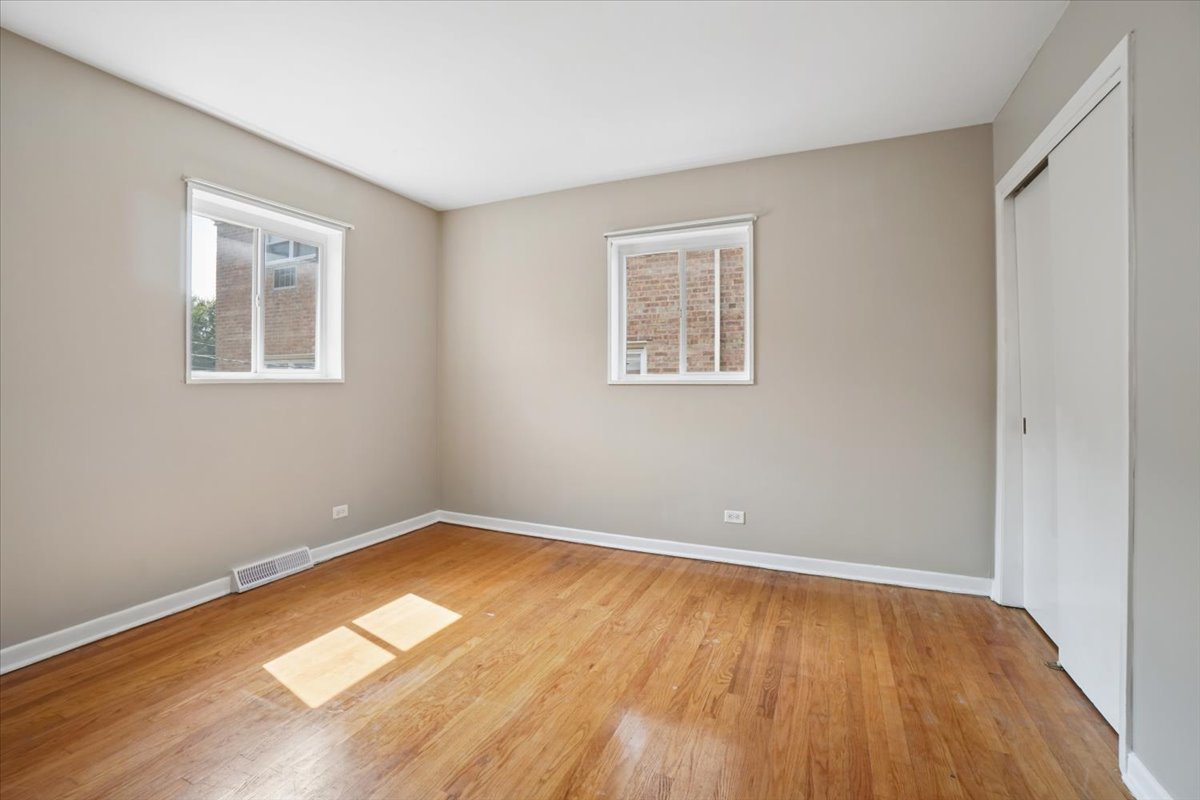 9115 Gross Point Road Skokie, IL 60077 - Photo 6 of 13 Gallery Image 6