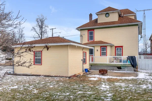 $235,000 | 14 North Michigan Street, La Crosse, IN 46348