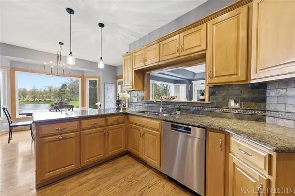 $699,000 | 2595 Ginger Woods Drive, Aurora, IL 60502