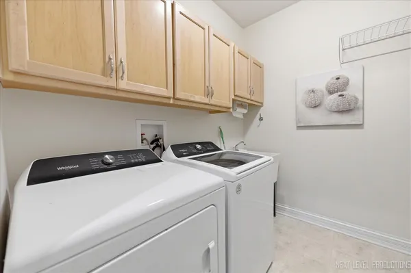 $699,000 | 2595 Ginger Woods Drive, Aurora, IL 60502