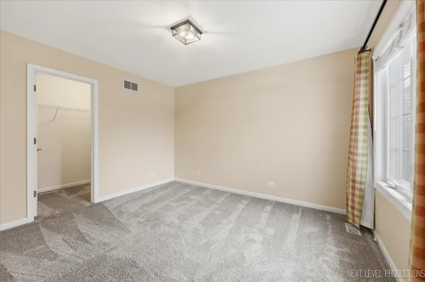 $699,000 | 2595 Ginger Woods Drive, Aurora, IL 60502