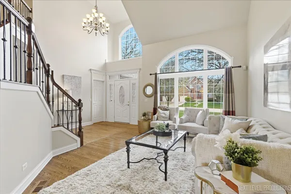 $699,000 | 2595 Ginger Woods Drive, Aurora, IL 60502