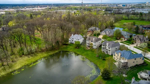 $699,000 | 2595 Ginger Woods Drive, Aurora, IL 60502