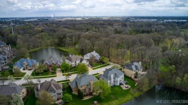 $699,000 | 2595 Ginger Woods Drive, Aurora, IL 60502