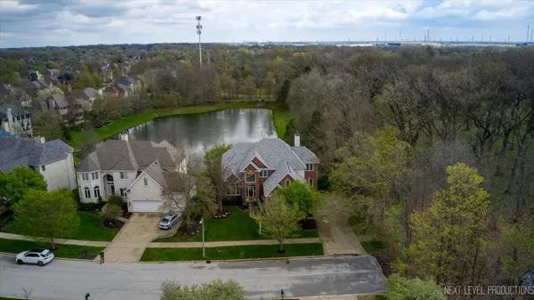 $699,000 | 2595 Ginger Woods Drive, Aurora, IL 60502
