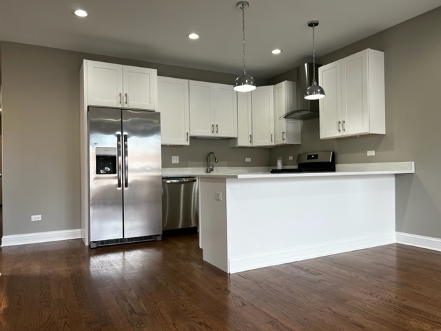 1051 North Springfield Avenue Chicago, IL 60651 - Photo 4 of 27