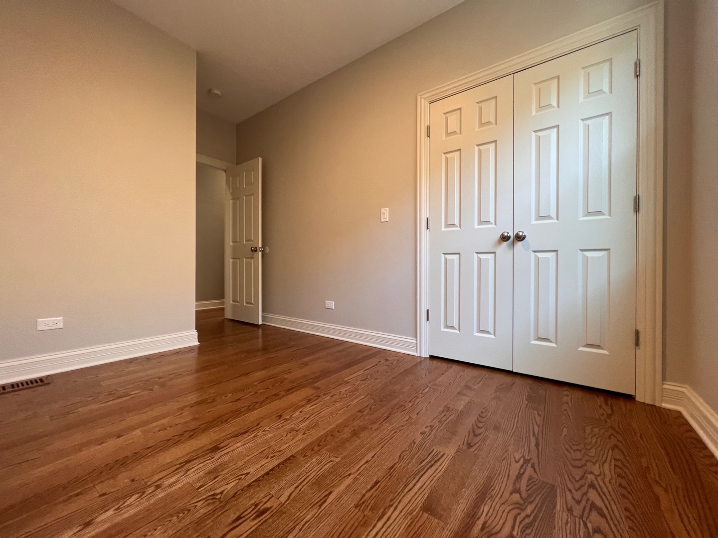 1051 North Springfield Avenue Chicago, IL 60651 - Photo 7 of 27