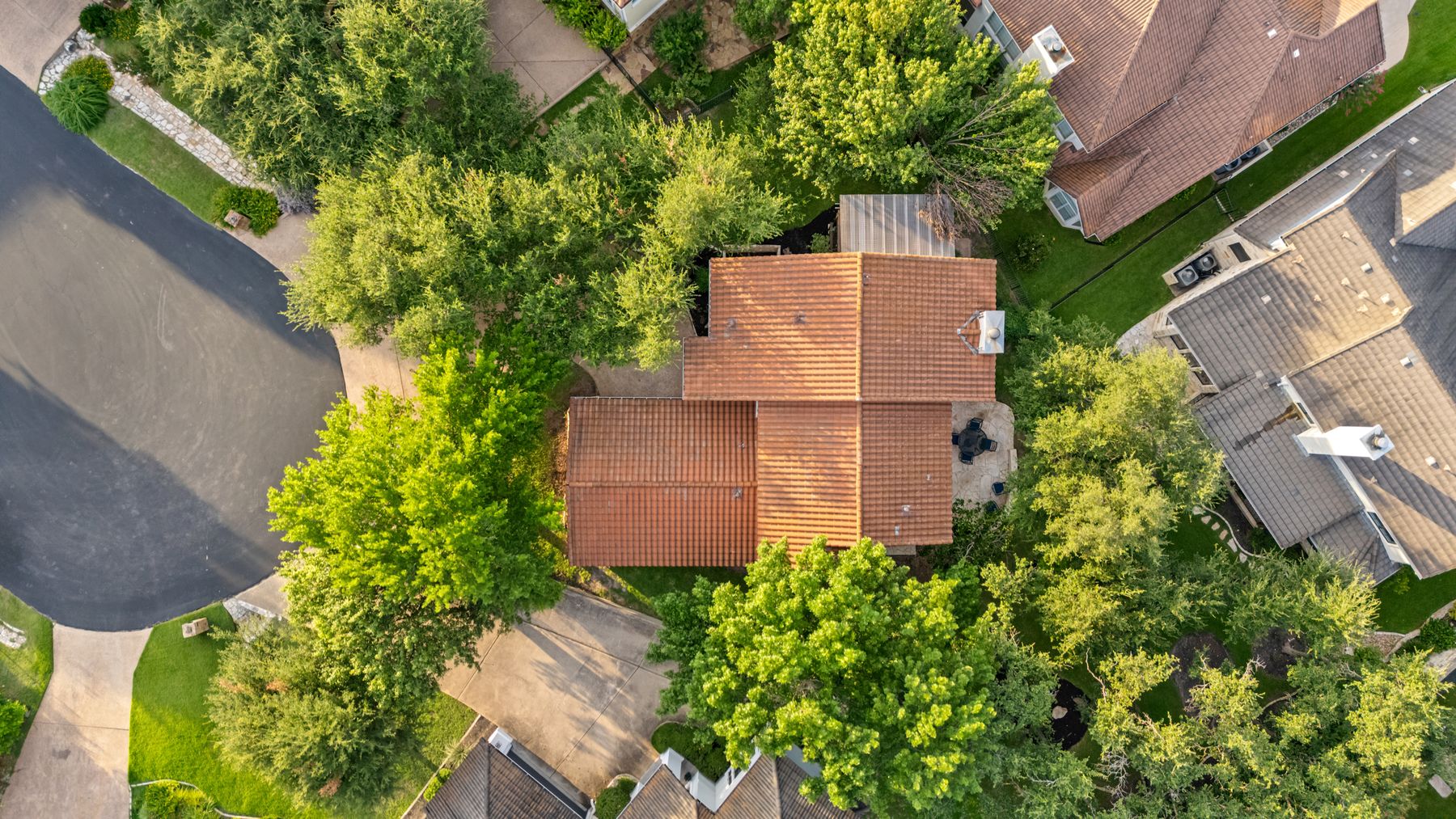 5 Valhalla Court The Hills, TX 78738 - Photo 34 of 34 Cul-de-sac lot with generous yard space and three outdoor living areas.