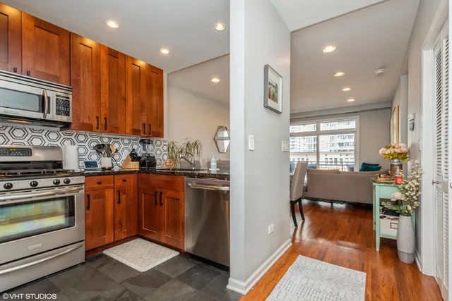 $3,450 | 657 West Fulton Street, Unit 509, Chicago, IL 60661