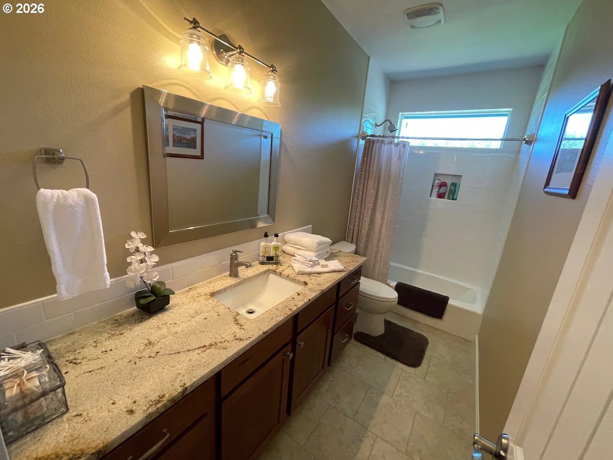 16695 South Harding Road Oregon City, OR 97045 - Photo 8 of 35