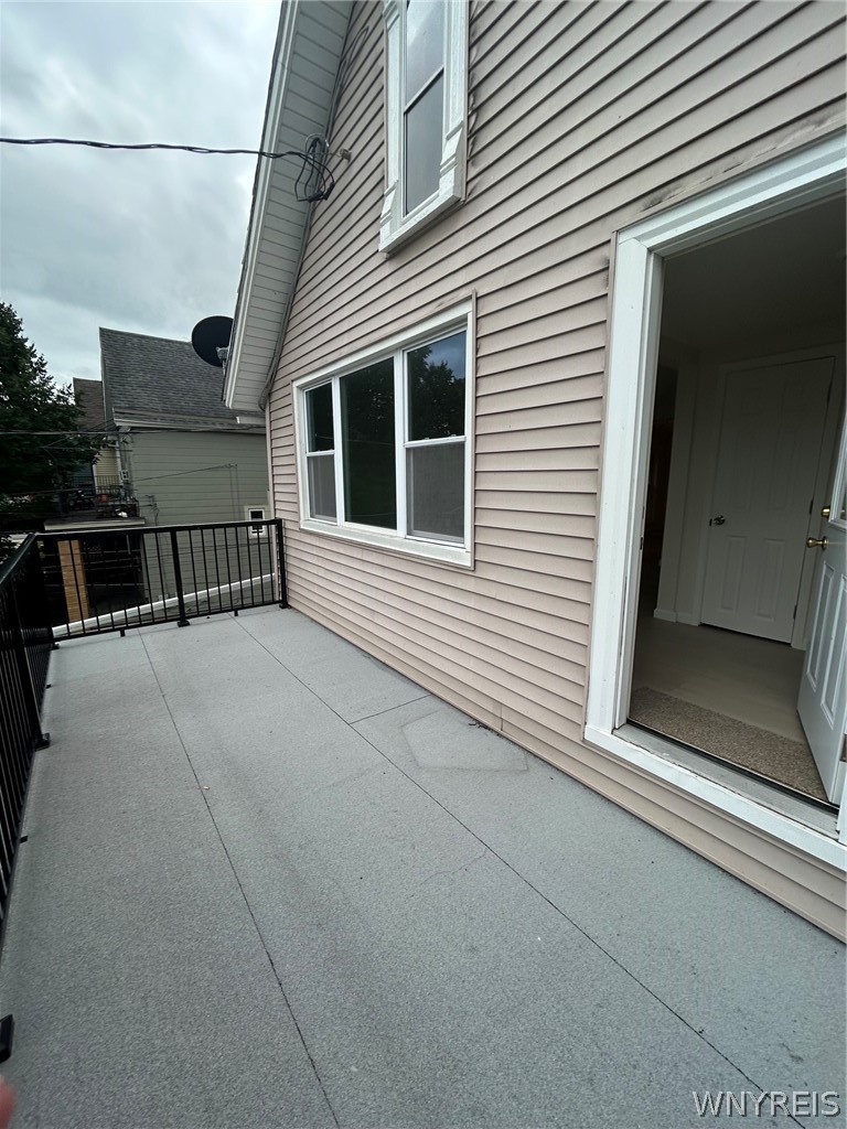 286 Normal Avenue, Unit UPPR Buffalo, NY 14213 - Photo 8 of 17 Gallery Image 8