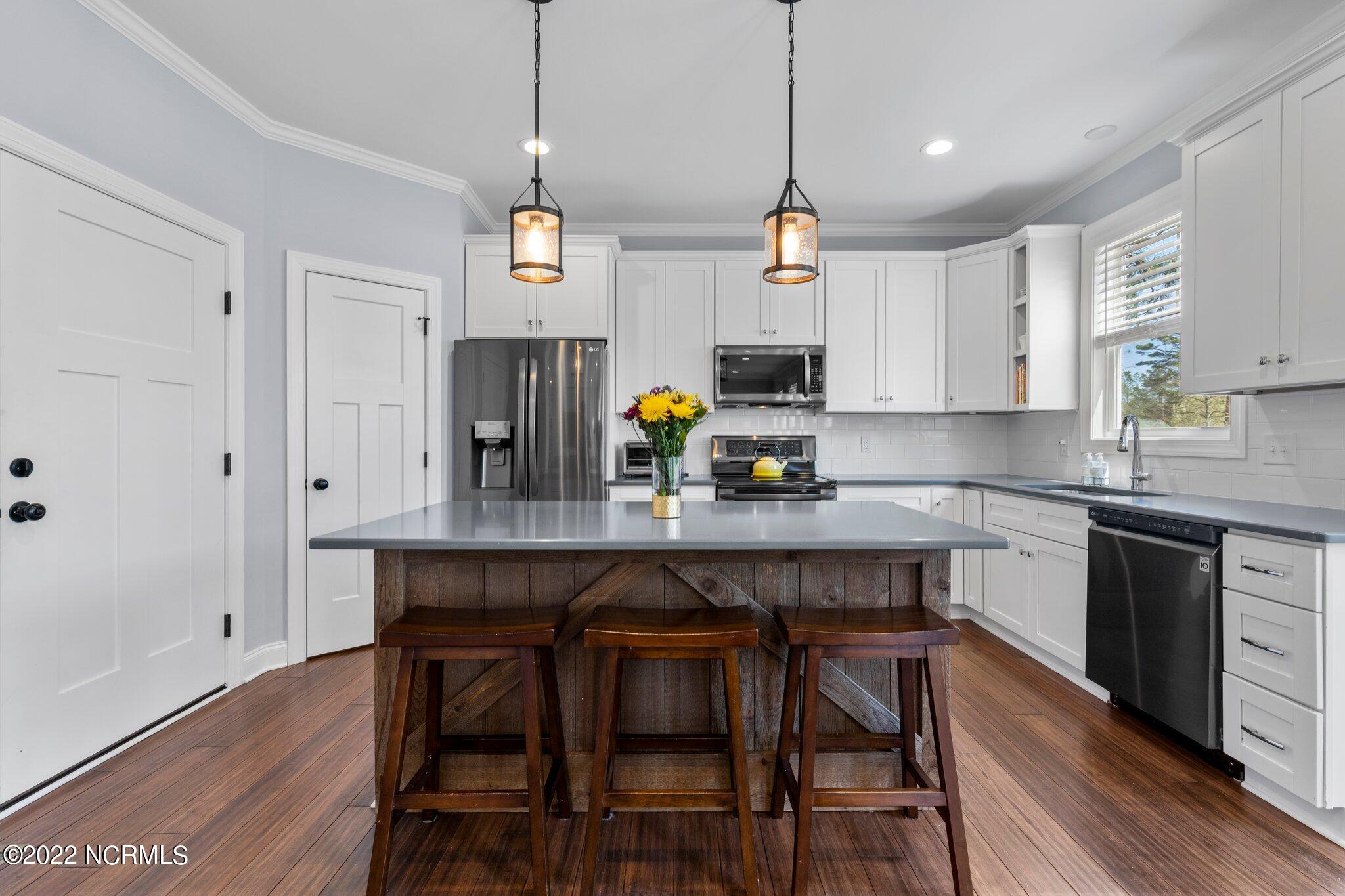 6 Alexander Lane Pinehurst, NC 28374 - Photo 17 of 52 Kitchen