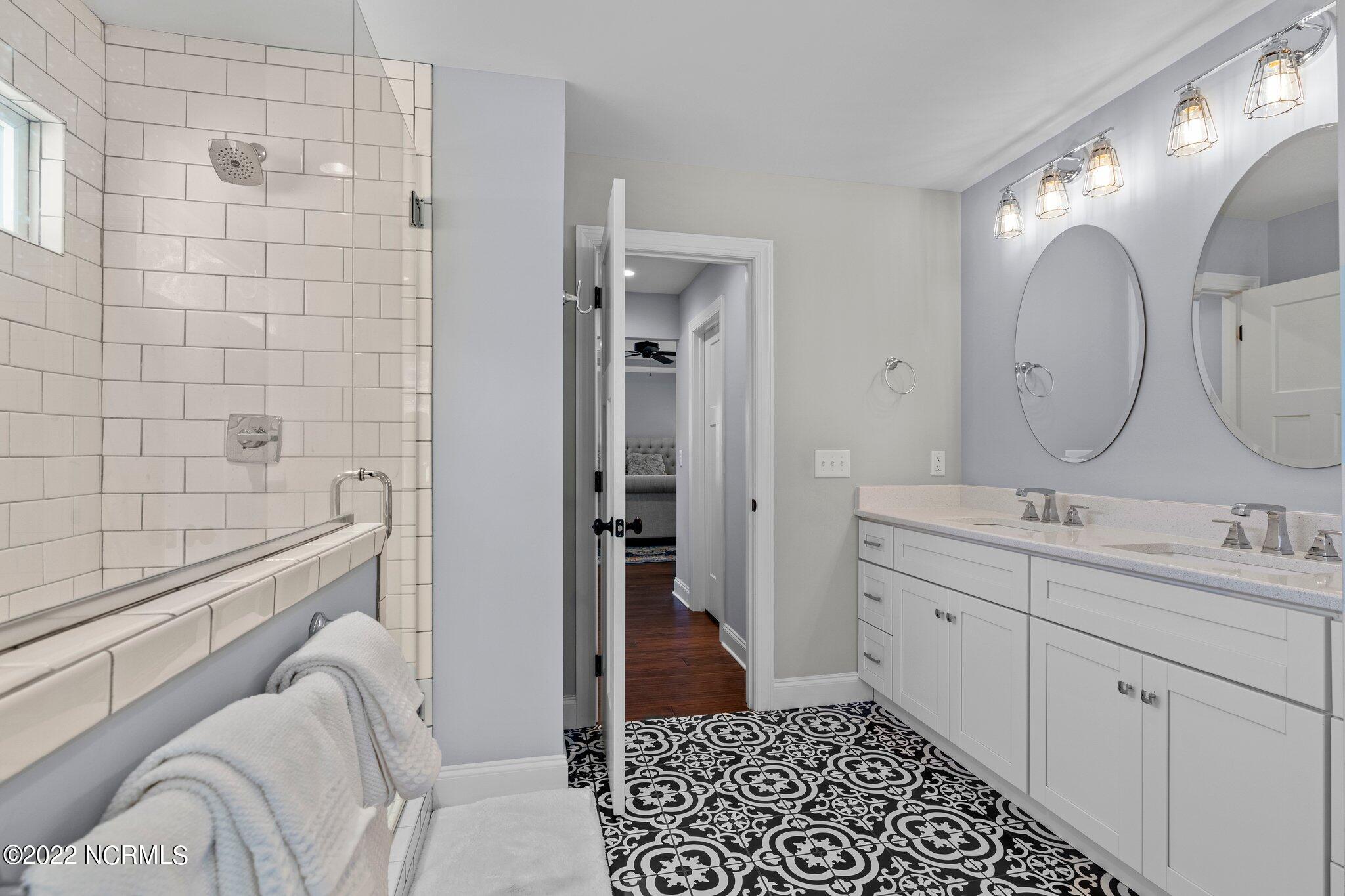 6 Alexander Lane Pinehurst, NC 28374 - Photo 32 of 52 Primary Bath