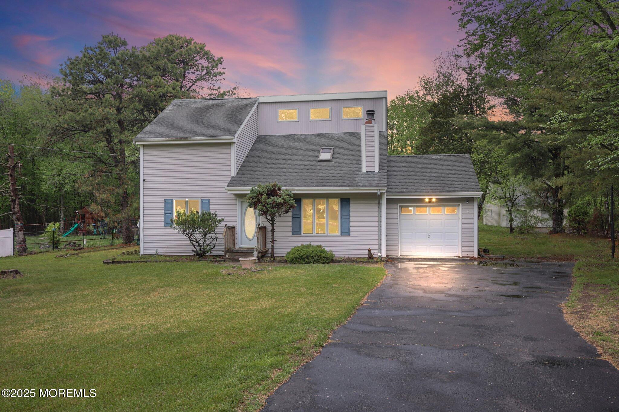 639 Eltone Road Jackson, NJ 08527 - Photo 1 of 26 639twilight