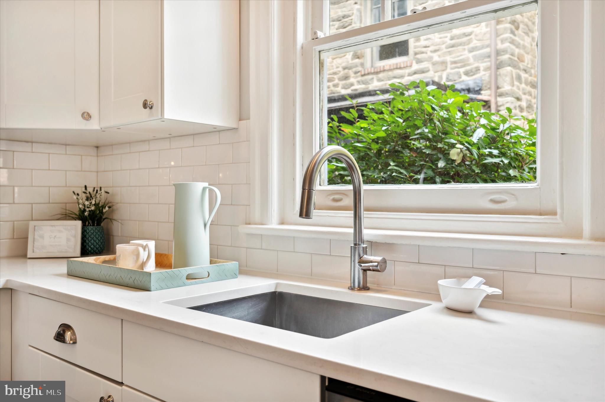 7203 Cresheim Road Philadelphia, PA 19119 - Photo 19 of 51 Kitchen