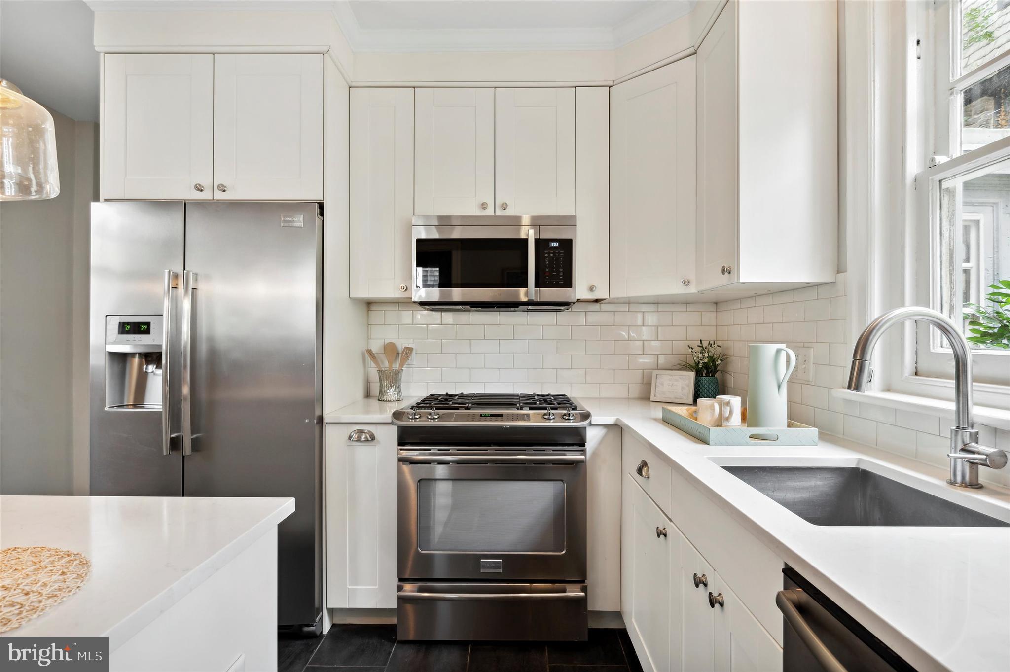 7203 Cresheim Road Philadelphia, PA 19119 - Photo 20 of 51 Kitchen