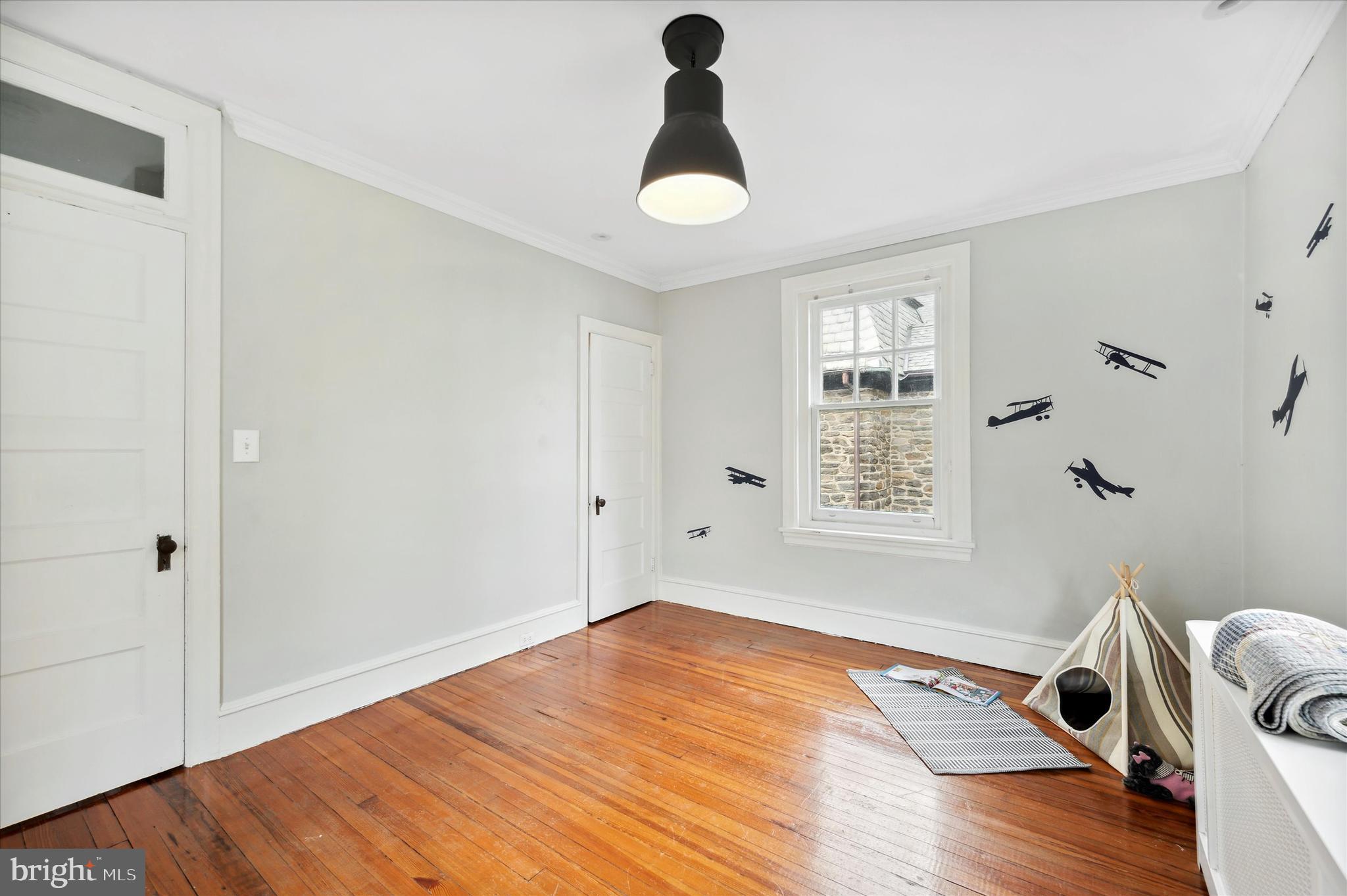 7203 Cresheim Road Philadelphia, PA 19119 - Photo 33 of 51 3rd Bedroom