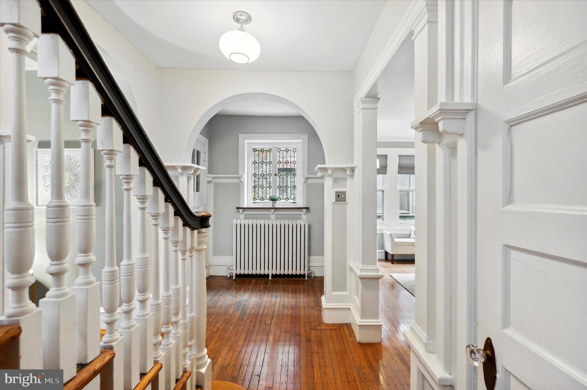 7203 Cresheim Road Philadelphia, PA 19119 - Photo 4 of 51 Foyer