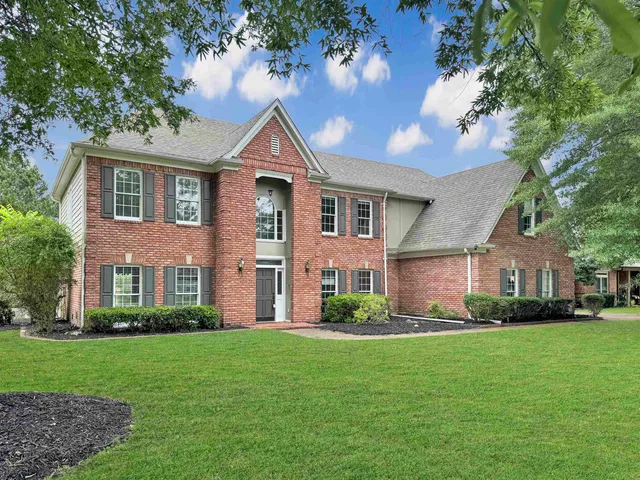 $525,000 | 10400 Page Manor Cove, Collierville, TN 38017