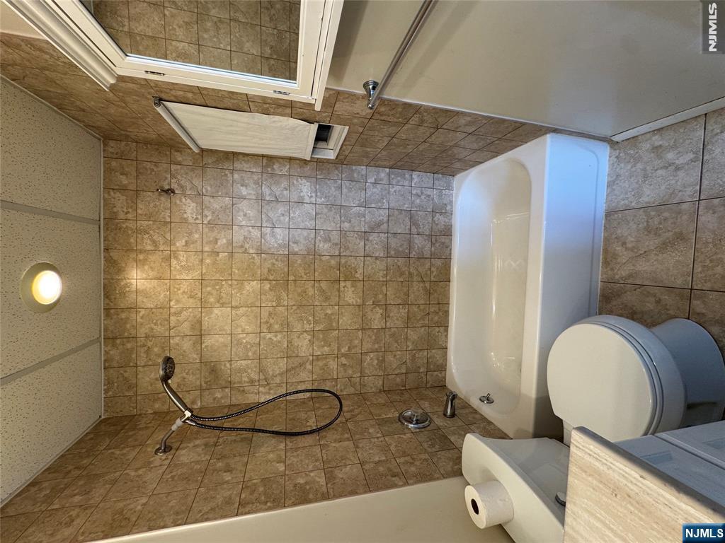 365 Elm Street, Unit 1 RIGHT Kearny, NJ 07032 - Photo 12 of 28