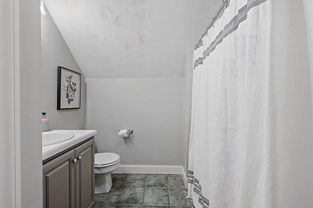 91 Hartness Road Sutton, MA 01590 - Photo 26 of 42 Gallery Image 26