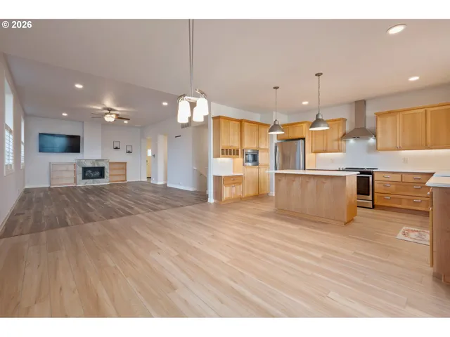 $795,000 | 3488 River Heights Drive, Springfield, OR 97477