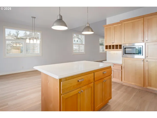 $795,000 | 3488 River Heights Drive, Springfield, OR 97477