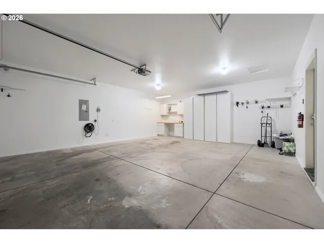 $795,000 | 3488 River Heights Drive, Springfield, OR 97477