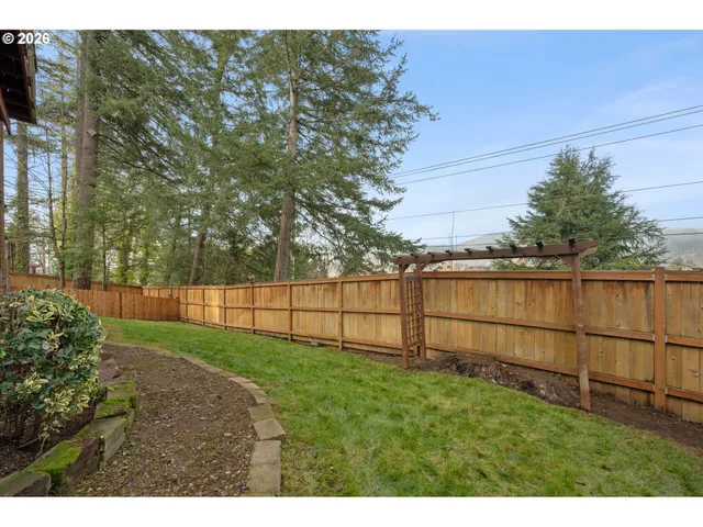 $795,000 | 3488 River Heights Drive, Springfield, OR 97477