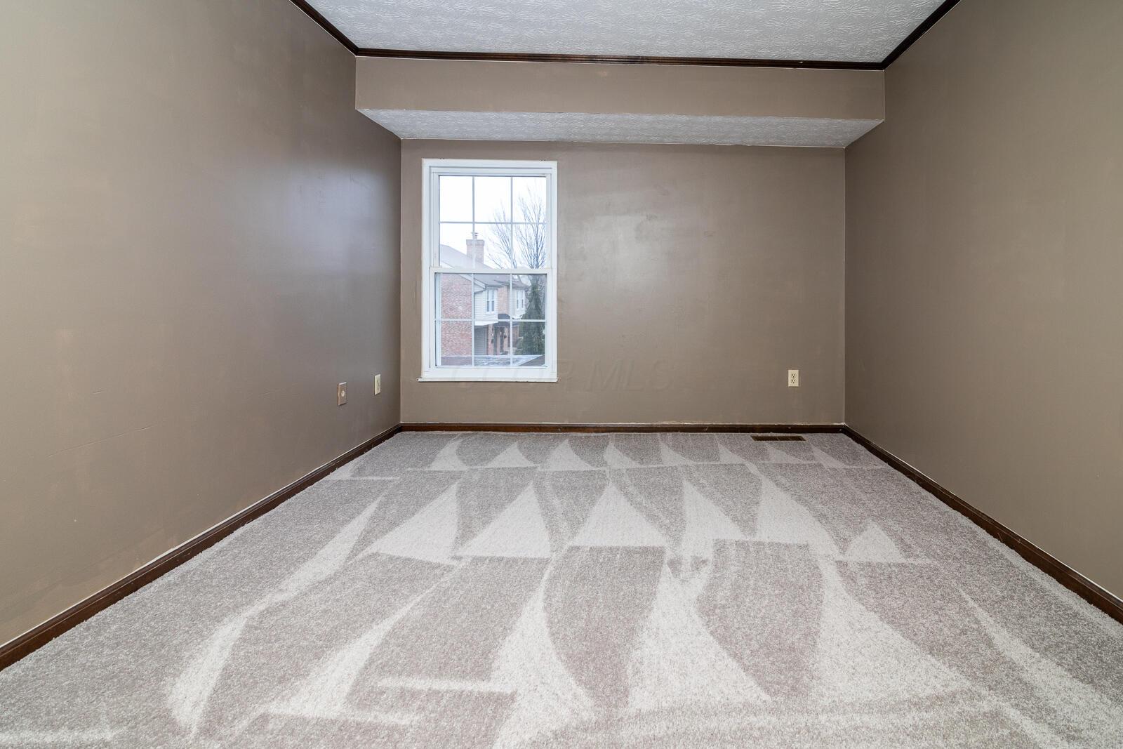 5179 Rittenhouse Square North, Unit 2379 Columbus, OH 43220 - Photo 23 of 32 Bedroom #2 with New Beige Plush Carpeting.